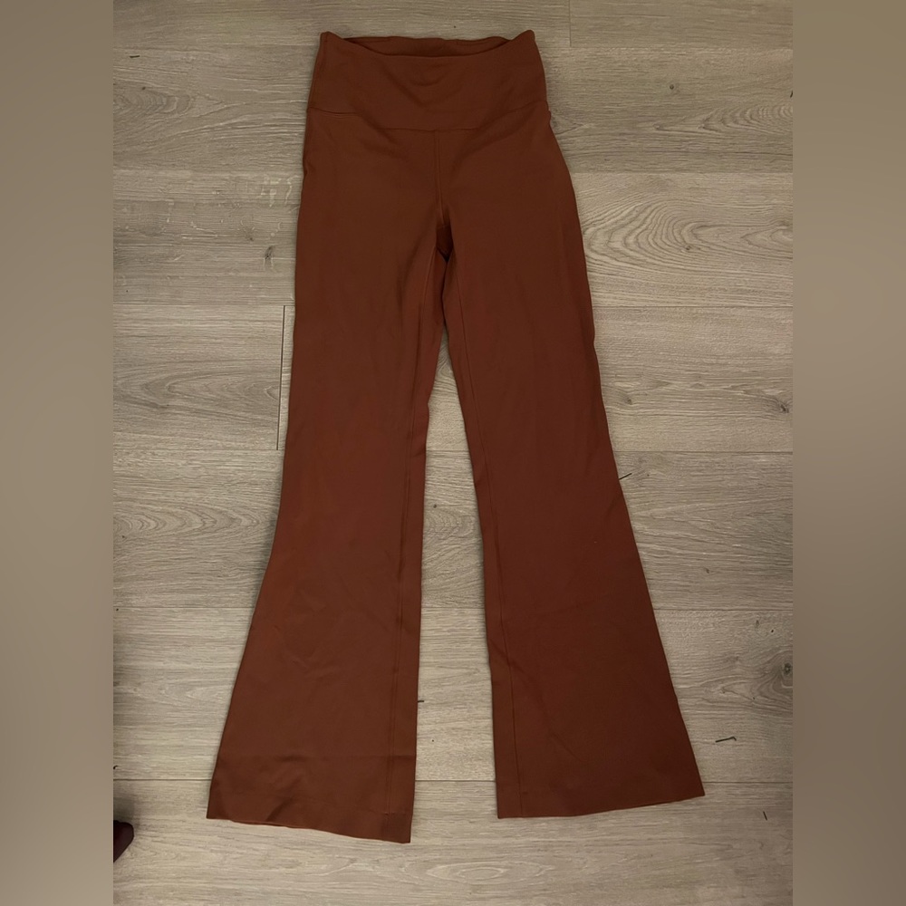 Groove Flared Yoga Pant